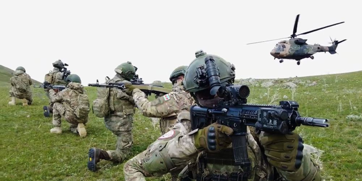Əlahiddə Ümumqoşun Ordunun hərbi qulluqçuları “Heydər Əliyev-2023” təlimində yüksək peşəkarlıq nümayiş etdiriblər 