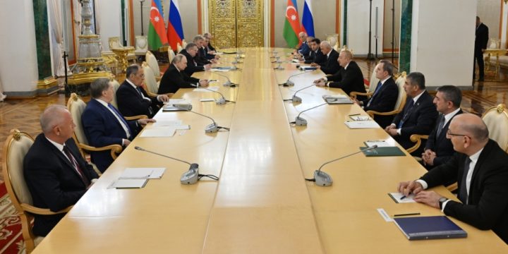 President Ilham Aliyev met with President Vladimir Putin in Moscow 