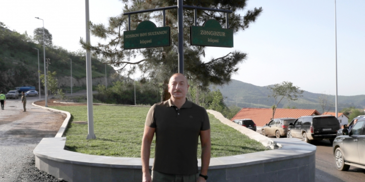 Signs at intersection of Khosrov bey Sultanov and Zangazur streets were unveiled in city of Lachin