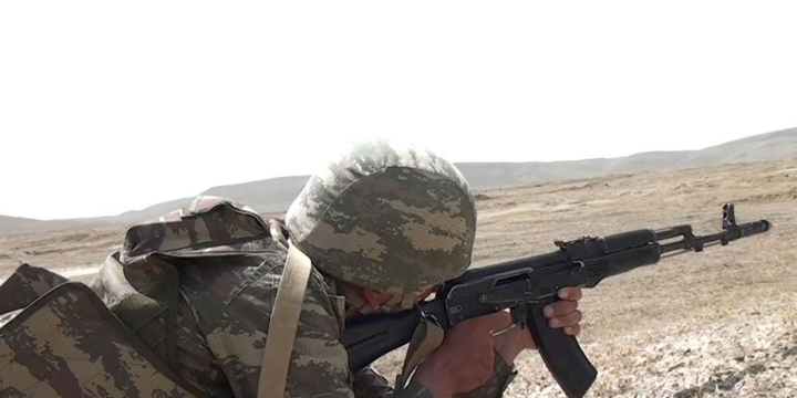 Ümumqoşun poliqonunda döyüş atışlı taktiki təlim keçirilib