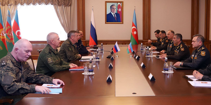 Azerbaijan Defense Minister received new Commander of the Russian peacekeeping forces