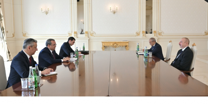 President Ilham Aliyev received Chairman of Board of “Uzavtosanoat” JSC of Uzbekistan