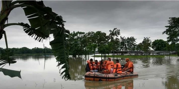 At least 22 dead after tourist boat capsizes in southern India