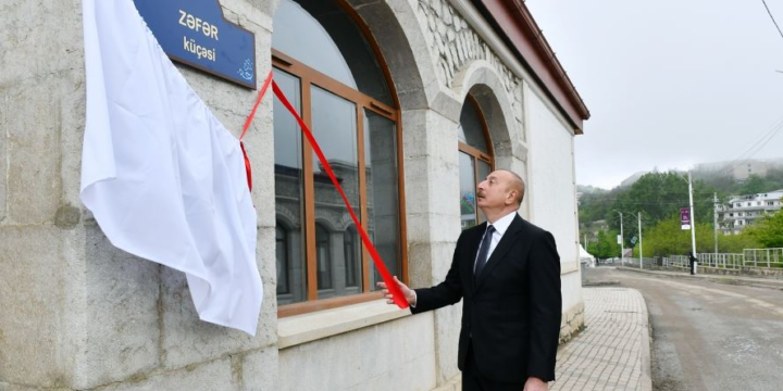 Şuşada Xurşidbanu Natəvan və Zəfər küçələrində, Qarabağ və Xan Şuşinski küçələrinin kəsişməsindəki lövhələrin açılışları olub