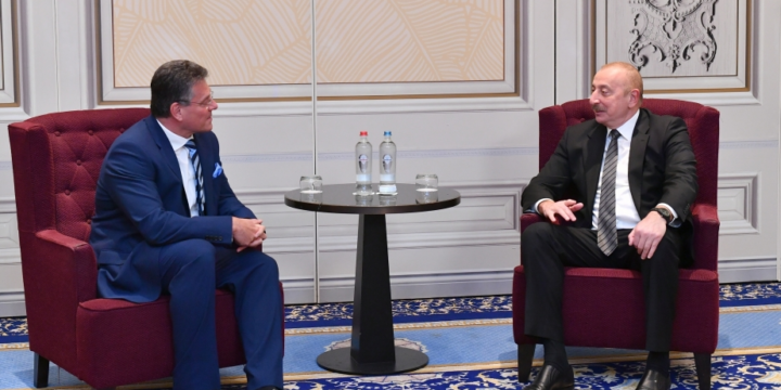 President Ilham Aliyev arrived in Kingdom of Belgium for working visit<br>The head of state met with Vice-President of the European Commission in Brussels