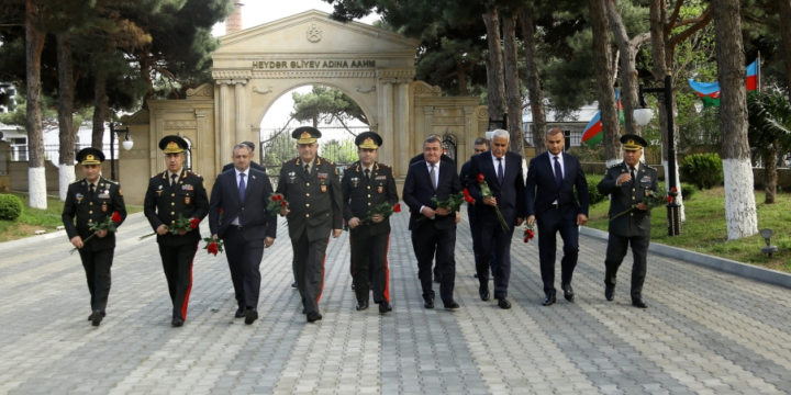 Heydər Əliyev adına Hərbi İnstitutda Ulu Öndərin 100 illiyinə həsr olunmuş möhtəşəm idman tədbiri keçirilib