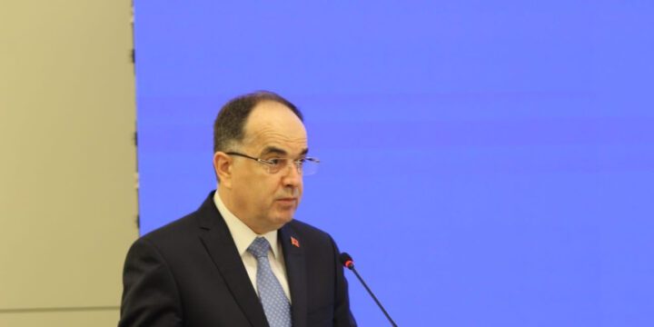 Albaniya Prezidenti Prezident İlham Əliyevə təbrik məktubu göndərib