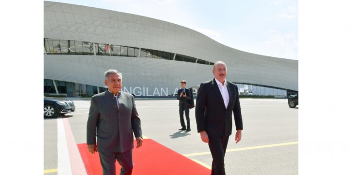 Tatarıstanın Rəisi Rüstəm Minnixanov Prezident İlham Əliyev ilə birlikdə Zəngilan Beynəlxalq Hava Limanından Bakıya yola düşüblər