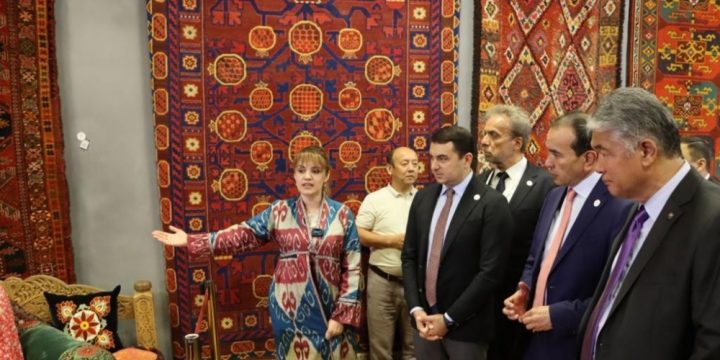 Mədəniyyət naziri Adil Kərimli Özbəkistanda TÜRKSOY-un 30 illiyinə həsr olunmuş tədbirlərdə iştirak edir