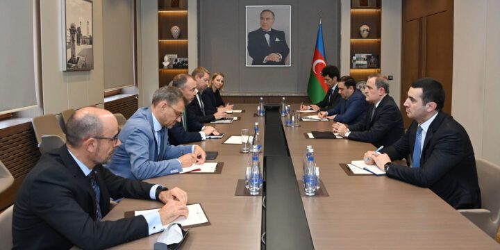 Ceyhun Bayramov Toivo Klaar ilə görüşüb 