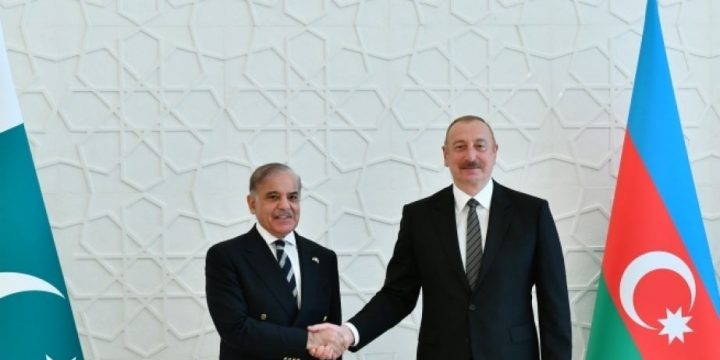 Prezident İlham Əliyev və Pakistanın Baş naziri Şahbaz Şərif arasında telefon söhbəti olub