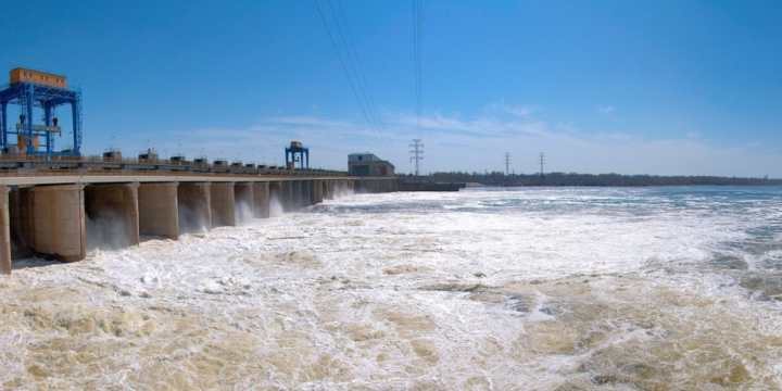 Russia, Ukraine accuse each other of destroying Kakhovka dam