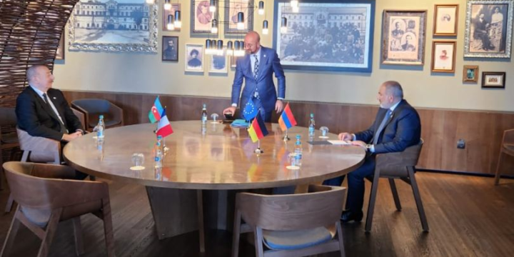 Prezident İlham Əliyevin Nikol Paşinyan və Şarl Mişellə üçtərəfli görüşü keçirilib