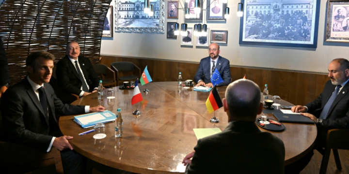 Kişineuda Azərbaycan, Ermənistan, Avropa İttifaqı Şurası, Almaniya və Fransa liderlərinin qeyri-rəsmi görüşü keçirilib  