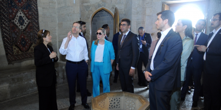 President of Israel and First Lady visit Icherisheher