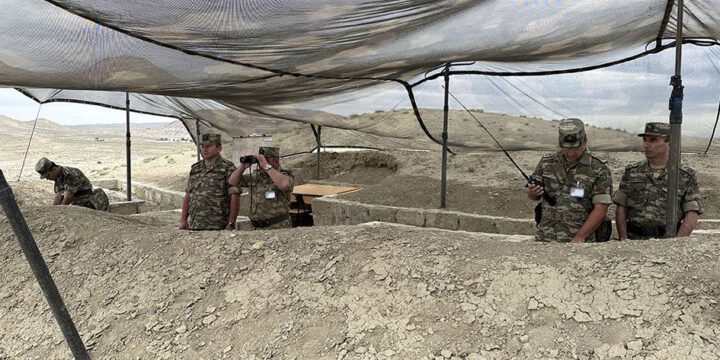 Azərbaycan Ordusunun Radiasiya, kimyəvi və bioloji mühafizə bölmələrinin təlimi keçirilib