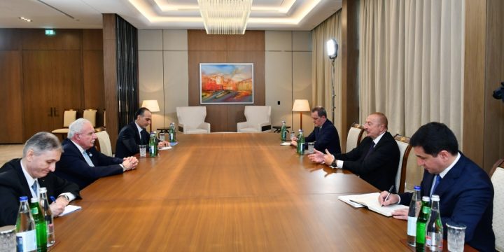 Prezident İlham Əliyev Fələstinin xarici işlər nazirini qəbul edib