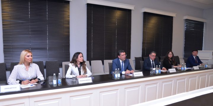 Media savadlılığının artırılması ilə bağlı görüş keçirilib