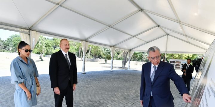 Prezident İlham Əliyev və Birinci xanım Mehriban Əliyeva Mərkəzi Nəbatat Bağında aparılan işlərlə tanış olublar 