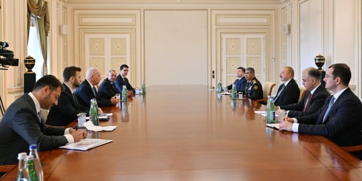 President Ilham Aliyev received Defense Minister of Israel 