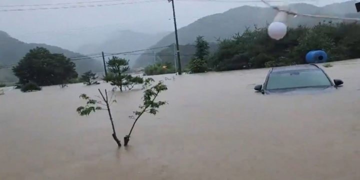 Torrential rains leave 7 dead, 3 missing, thousands evacuated