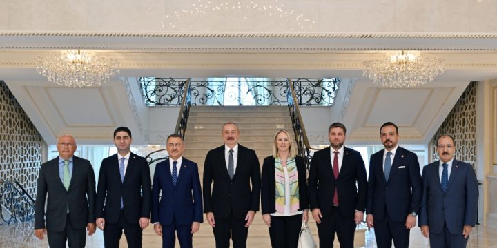 Prezident İlham Əliyev Türkiyə Böyük Millət Məclisinin Xarici əlaqələr komitəsinin nümayəndə heyətini qəbul edib
