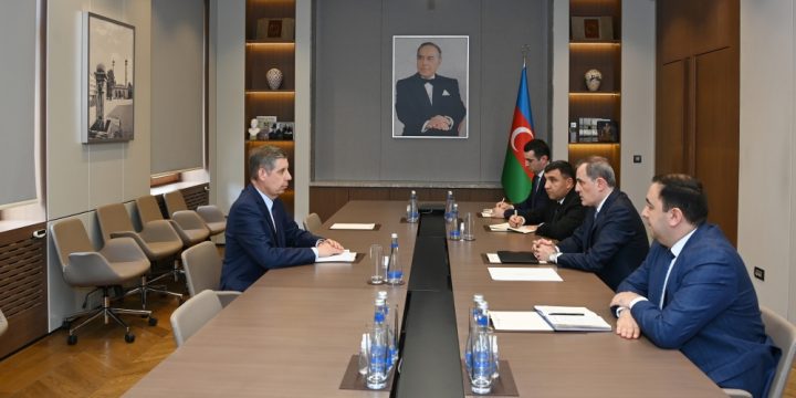 Nazir Ceyhun Bayramov Rusiyanın Azərbaycana yeni təyin olunmuş səfiri ilə görüşüb