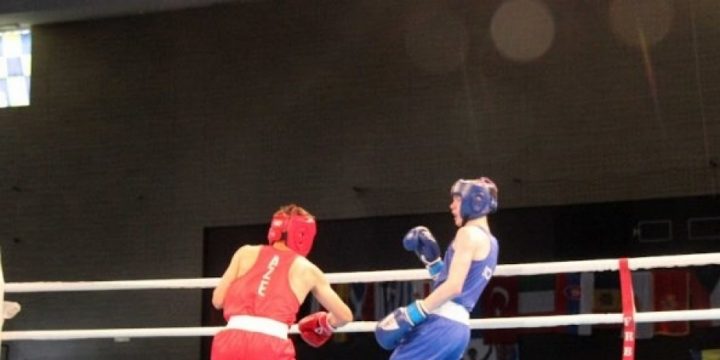 Yeniyetmə boksçularımız Avropa birinciliyini iki gümüş medalla başa vurublar
