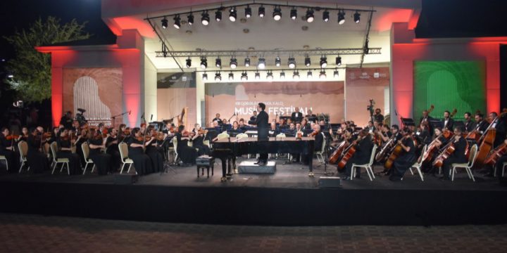 Qəbələ festivalında açıq səhnədə Azərbaycan və Avropa bəstəkarlarının əsərləri səsləndirilib 