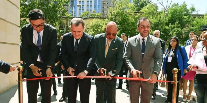 Ceyhun Bayramov QH Gənclər Təşkilatının mənzil-qərargahının rəsmi açılış mərasimində iştirak edib