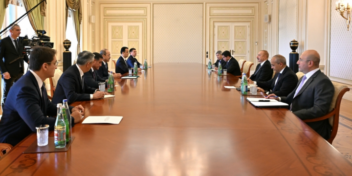 Prezident İlham Əliyev Özbəkistanın Baş nazirini qəbul edib