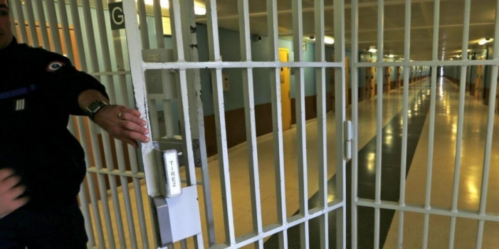 Fransada iğtişaşların mindən çox iştirakçısına həbs cəzası verilib