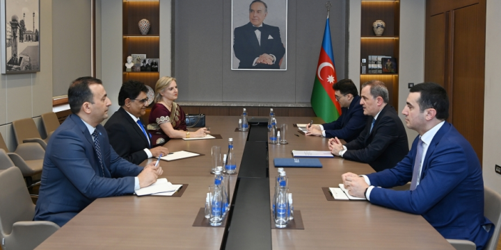 Nazir Ceyhun Bayramov FAO-nun Azərbaycanda yeni təyin olunmuş nümayəndəsi ilə görüşüb