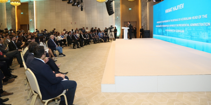 Şuşa Qlobal Media Forumunun ikinci günü sessiyalarla davam edir