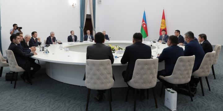 Azerbaijan`s deputy PM meets with Chairman of Cabinet of Ministers of Kyrgyzstan