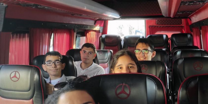 Daha 53 sakin Laçına köçürülüb 