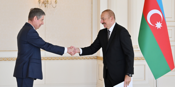 President Ilham Aliyev received credentials of incoming ambassador of Russia