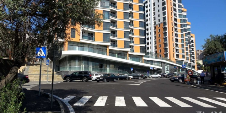 Nərimanov rayonunda Firdovsi Məmmədov küçəsi təmir olunub