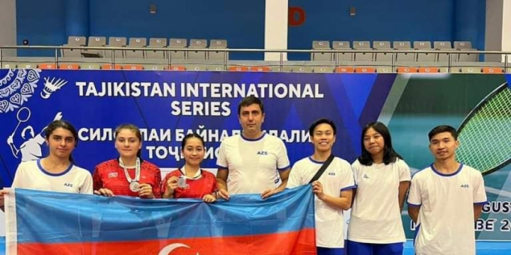Azerbaijani badminton players bring home three medals from Tajikistan
