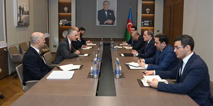 Ceyhun Bayramov ABŞ Dövlət Departamentinin Qafqaz danışıqları üzrə baş müşavirini qəbul edib 