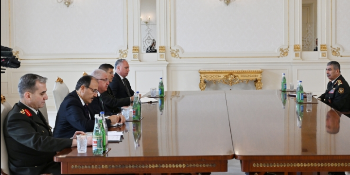 President Ilham Aliyev received Minister of National Defense of Türkiye