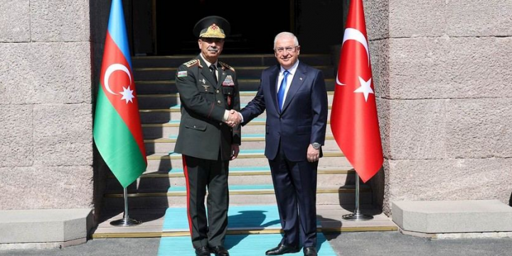 Zakir Həsənov Ankarada türkiyəli həmkarı ilə görüşüb