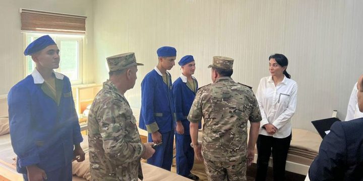 Ombudsman Aparatının nümayəndələri hərbi hissəni ziyarət ediblər