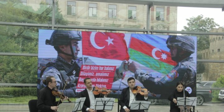 Bakı metropolitenində silsilə konsert proqramı təşkil edilib