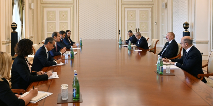 President Ilham Aliyev received delegation of European Bank for Reconstruction and Development