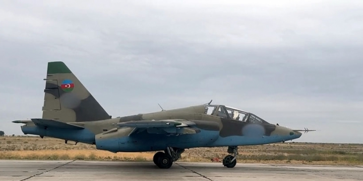 Defense Ministry: Azerbaijani military pilots’ professionalism is increased