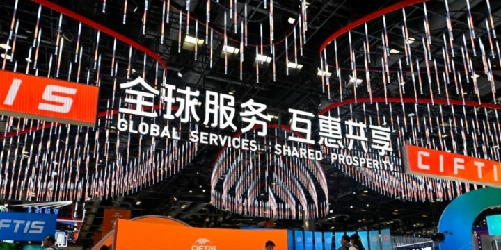 China International Fair for Trade in Services is a valuable platform for showcasing Azerbaijani products, says Economy Minister