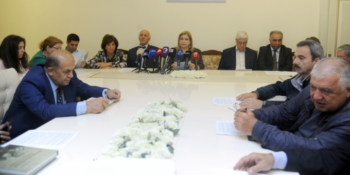 Xocalı, Xankəndi, Xocavənd və Qarabağın digər rayonlarından olan məcburi köçkünlər dünya ictimaiyyətinə müraciət ünvanlayıblar