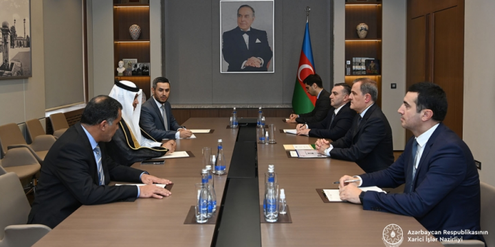 Incoming Saudi Arabian ambassador presents copy of his credentials to Azerbaijani FM