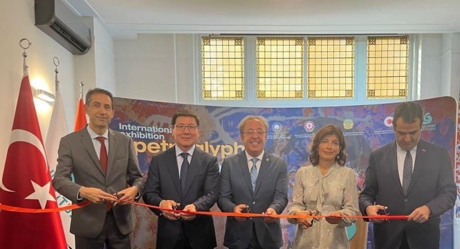 International Turkic Culture and Heritage Foundation opens new exhibition of ancient Turkic writing in Amsterdam